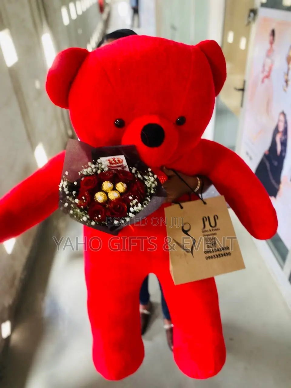 1.5 Teddy Bears With Flower