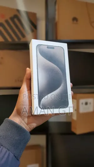 Photo - New Apple iPhone 15 Pro Max 256 GB Silver