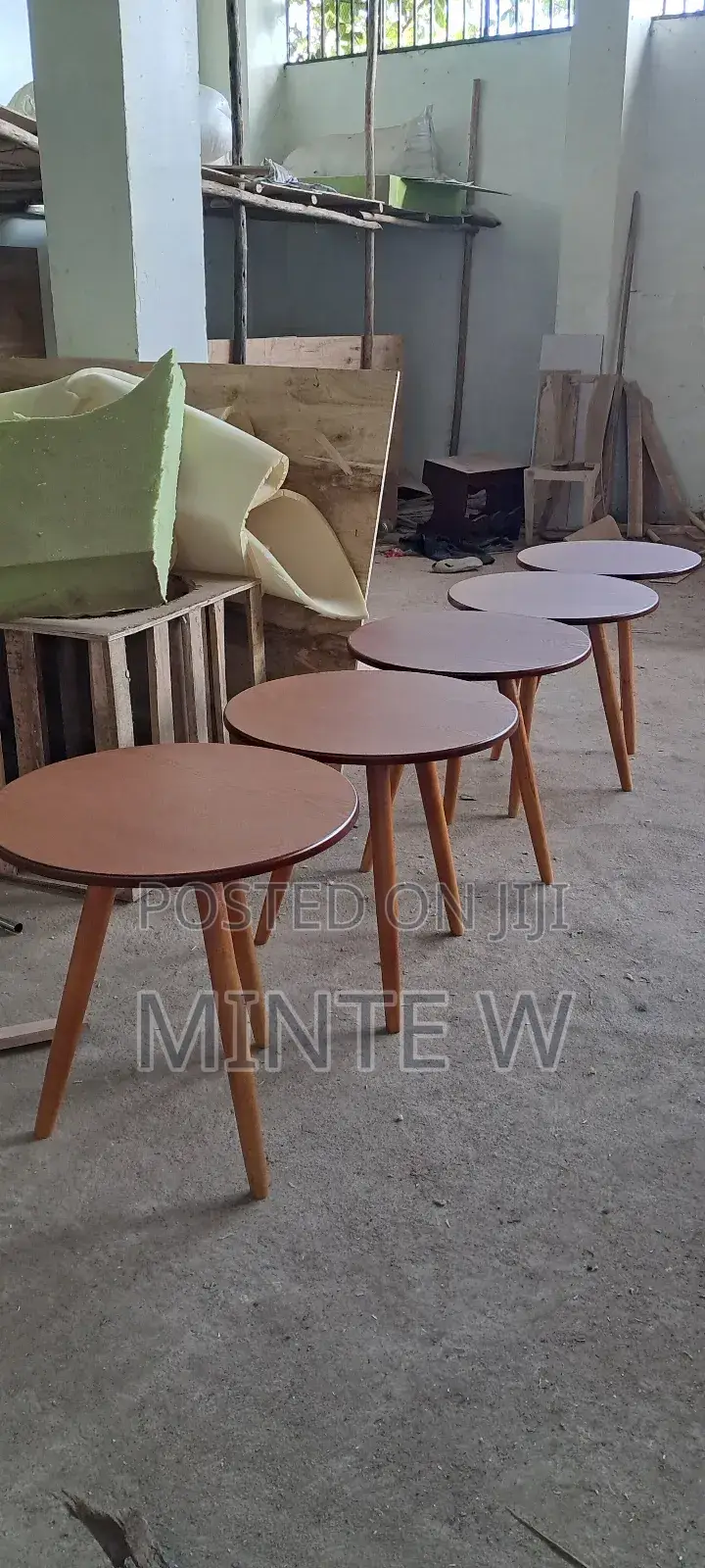 ጥራቱን የጠበቀ Coffee Table