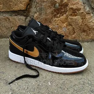 Air Jordan 1 Retro Low “Black Metallic Gold”