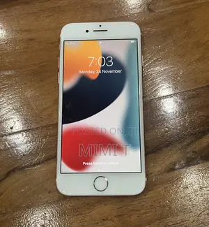 Photo - Apple iPhone 7 32 GB Rose Gold