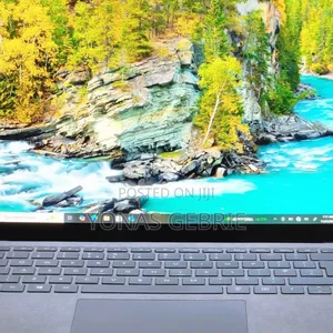 New Laptop Microsoft Surface 16GB Intel Core i7 SSD 512GB