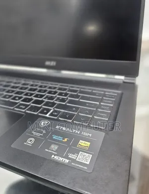 New Laptop MSI Stealth 16 Studio A13VG 16GB Intel Core I7 SSD 1T