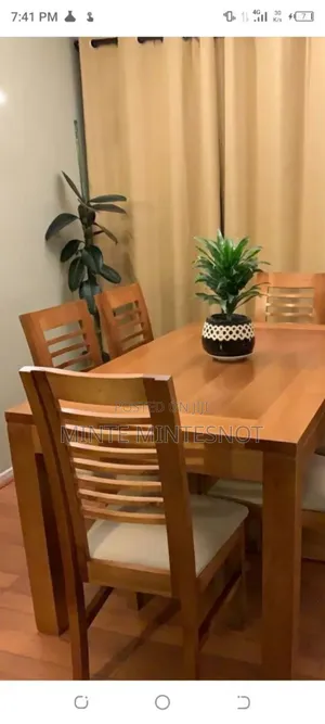 Photo - ምርጥ ምርጥ Dining Table