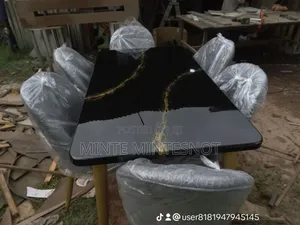 ምርጥ ምርጥ Dining Table