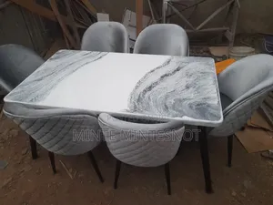 ምርጥ ምርጥ Dining Table