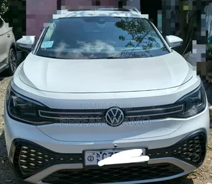 Photo - Volkswagen ID.6 2022 White