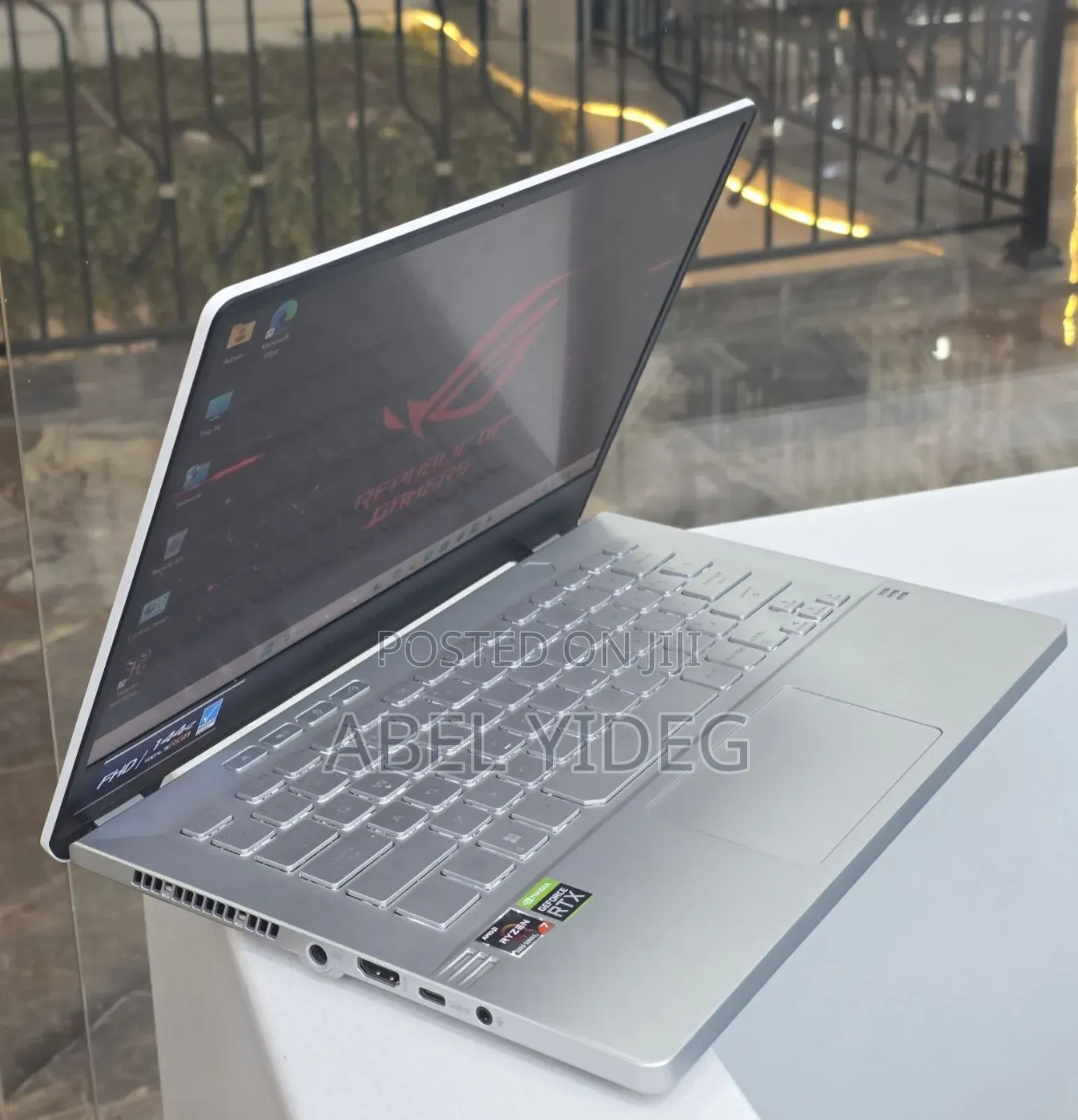 New Laptop Asus ROG Zephyrus G14 16GB AMD Ryzen 7 SSD 1T