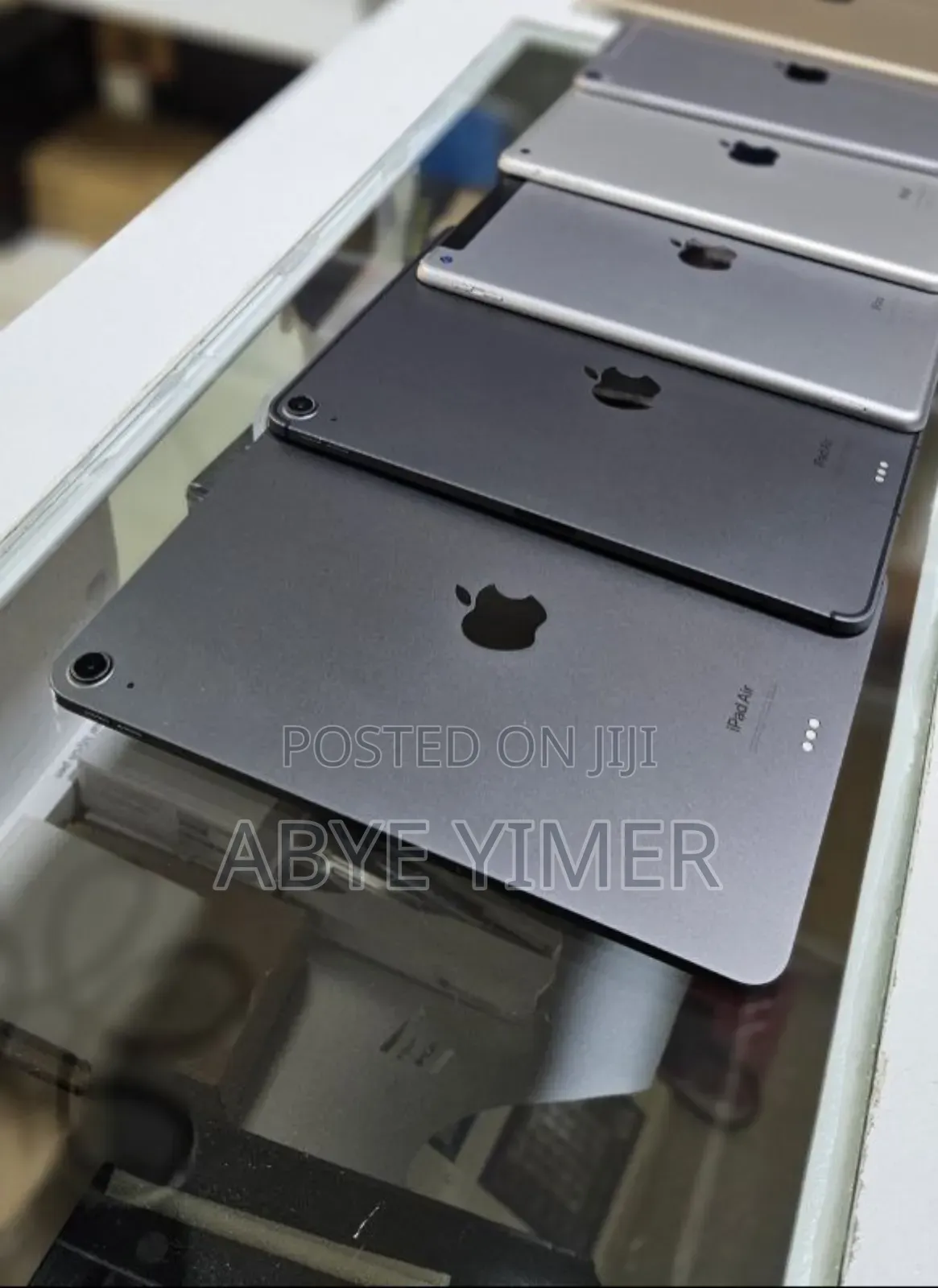 New Apple iPad (2025) 256 GB