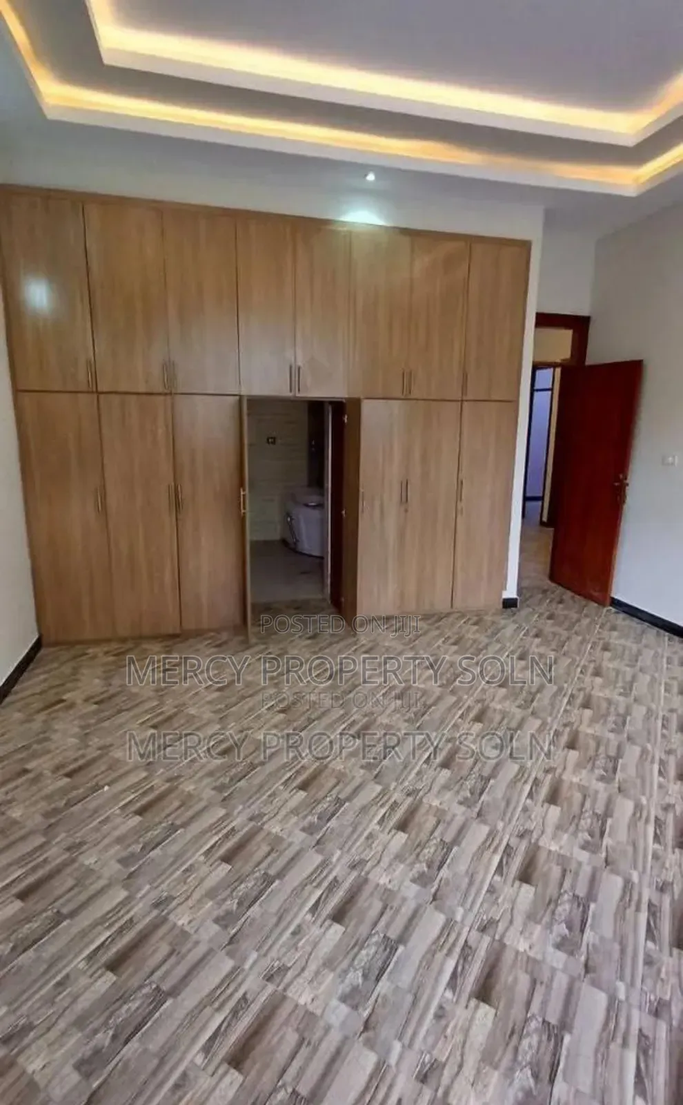 Furnished 6bdrm House in Bole for sale