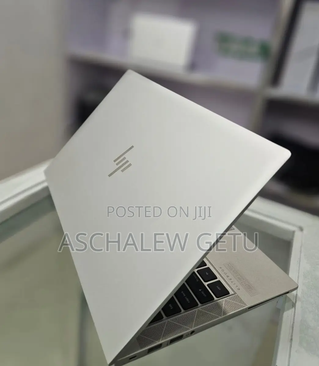 New Laptop HP EliteBook 830 G8 16GB Intel Core I7 SSD 512GB