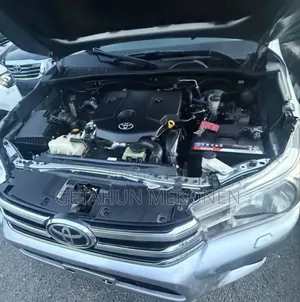 Toyota Hilux 2018 Silver