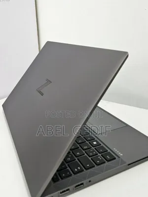 New Laptop HP ZBook Studio G8 16GB Intel Core I7 SSD 512GB
