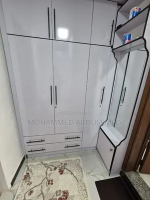 5bdrm House in Nifasilk Lafto for sale