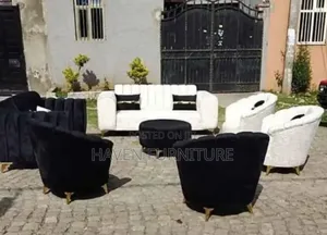 Photo - Super Sofa 1234