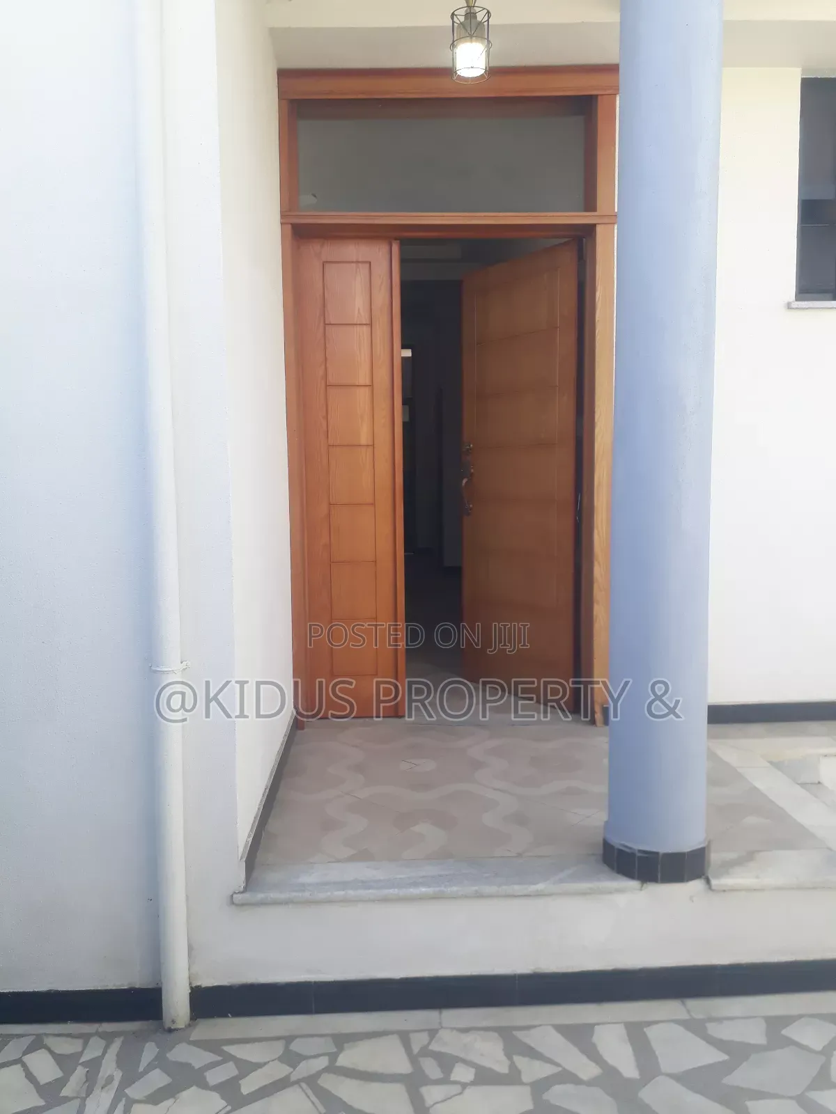 6bdrm Villa in Around Nasswe, Nifas Silk-Lafto for rent