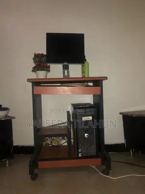 Desktop Computer Dell OptiPlex 7060 2GB Intel Core I5 HDD+SSD 1T