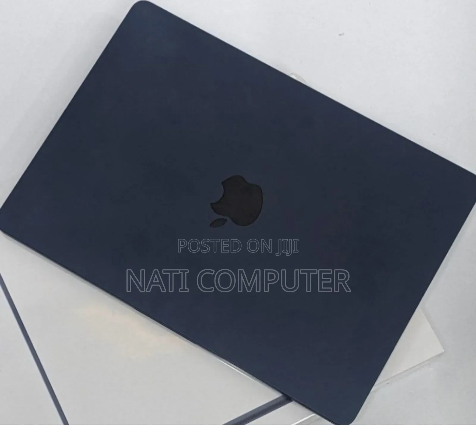 New Laptop Apple MacBook Air 2022 M2 8GB Intel Core M2 SSD 512GB