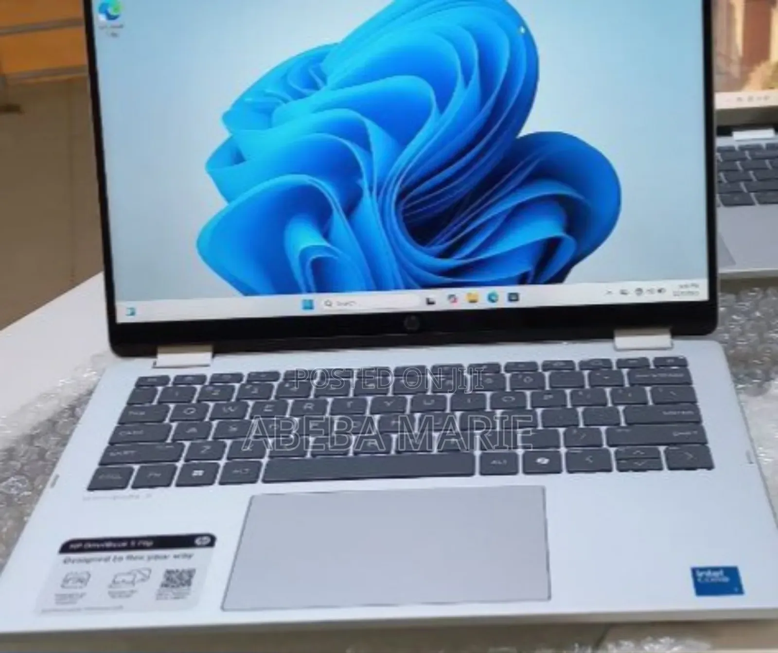 New Laptop HP OmniBook Ultra Flip 14" 16GB Intel Core 7 SSD 1T