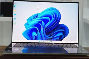 New Laptop Dell XPS 15 (9530) 32GB Intel Core I9 SSD 1T