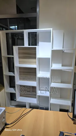 Photo - Shelf for Flowers, Books, Cosmetics 