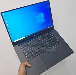 New Laptop Dell Precision 5520 16GB Intel Core I7 SSD 512GB