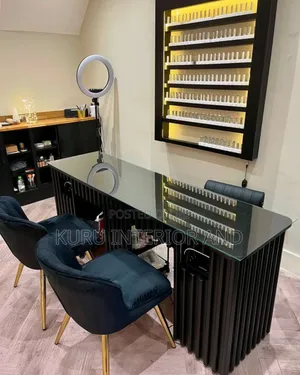 Photo - Modern Nail Tabel ( Manicure Tabel )