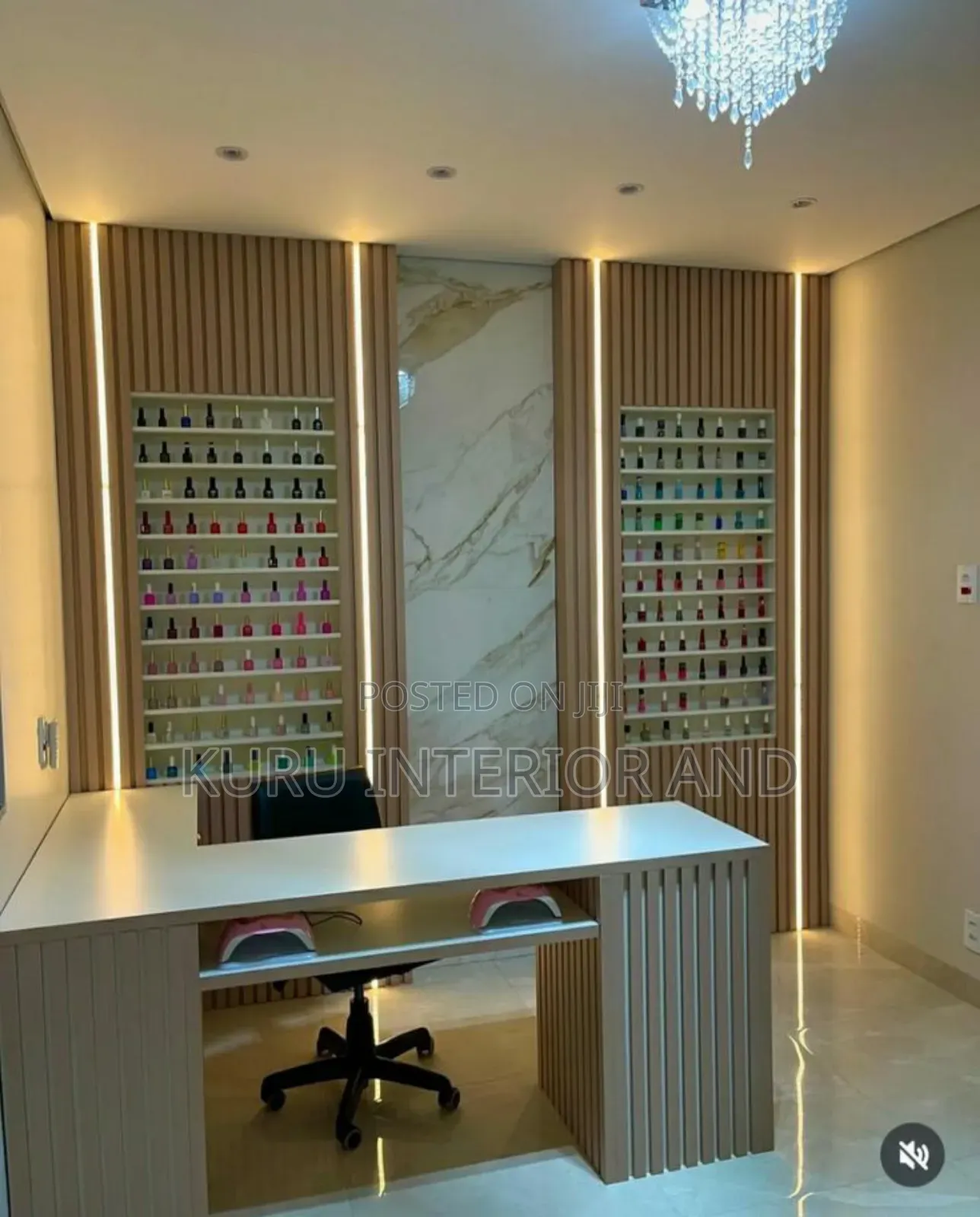 Modern Tabel ( Manicure ) 1.5 M X1.5 M