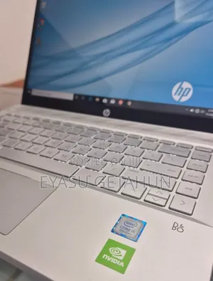 New Laptop HP Pavilion 14 8GB Intel Core i5 SSD 512GB
