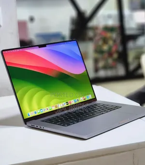 New Laptop Apple MacBook Pro M1 32GB Apple M1 Pro SSD 512GB