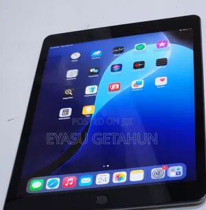 Photo - New Apple iPad 10.2 (2021) 64 GB