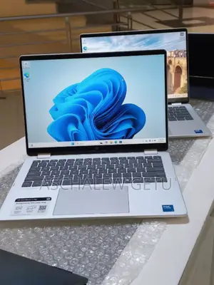 New Laptop HP OmniBook 5 14" 16GB Intel Core 7 SSD 1T