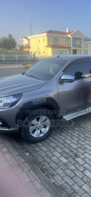 Toyota Hilux 2.4 Diesel 2020 Silver