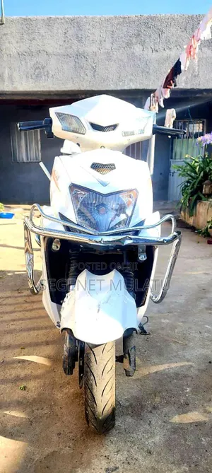 Motorcycle 2020 White