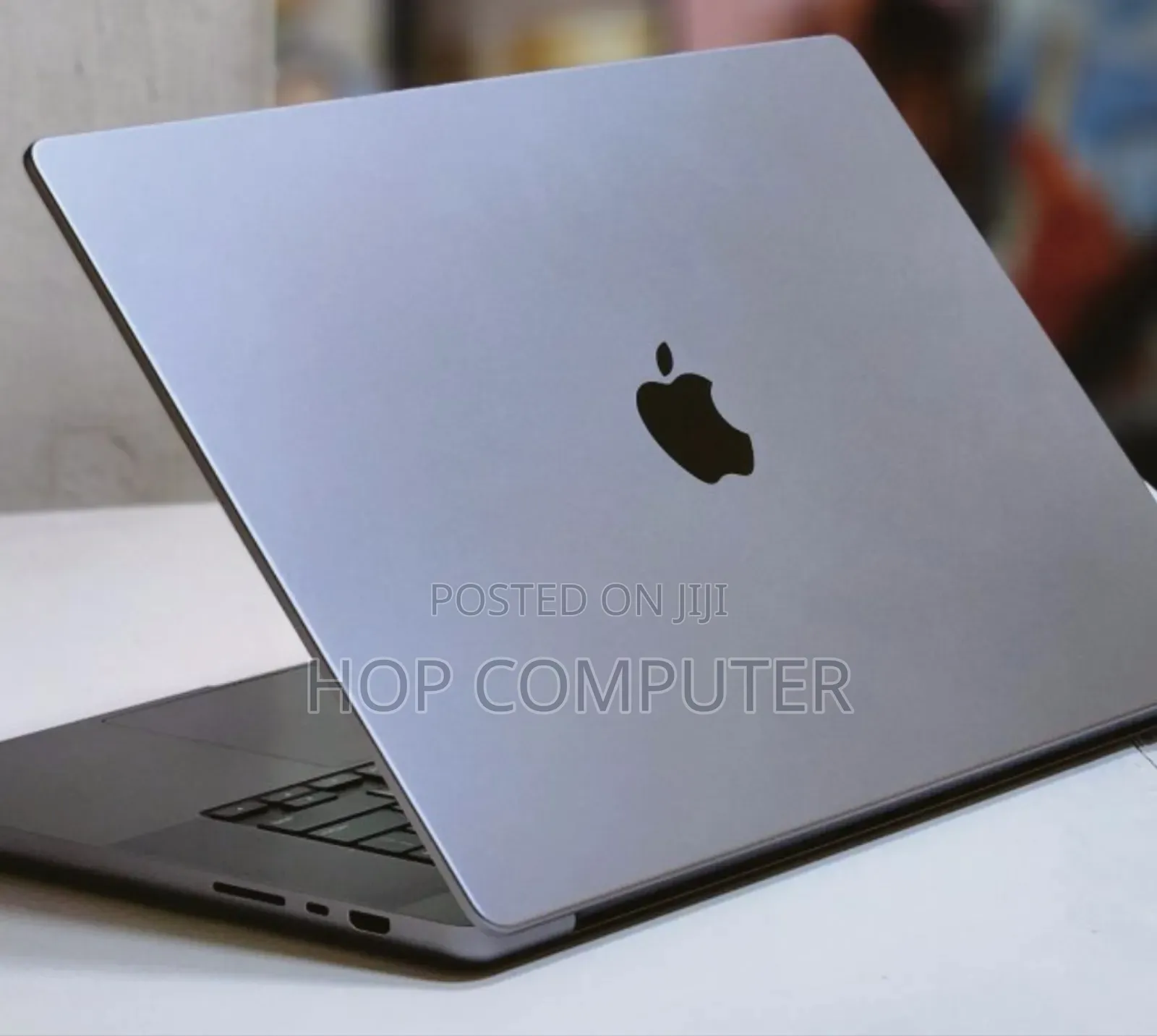 New Laptop Apple MacBook Pro M1 32GB Apple M1 Pro SSD 512GB