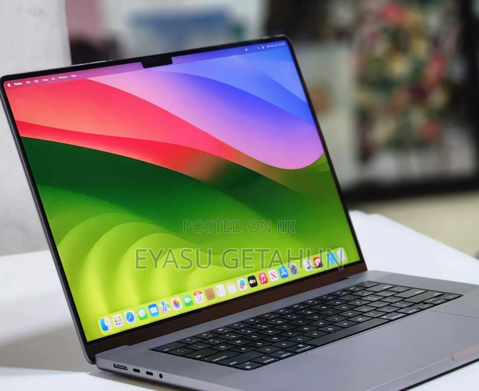 New Laptop Apple MacBook Pro 2021 M1 32GB Apple M1 Max SSD 512GB