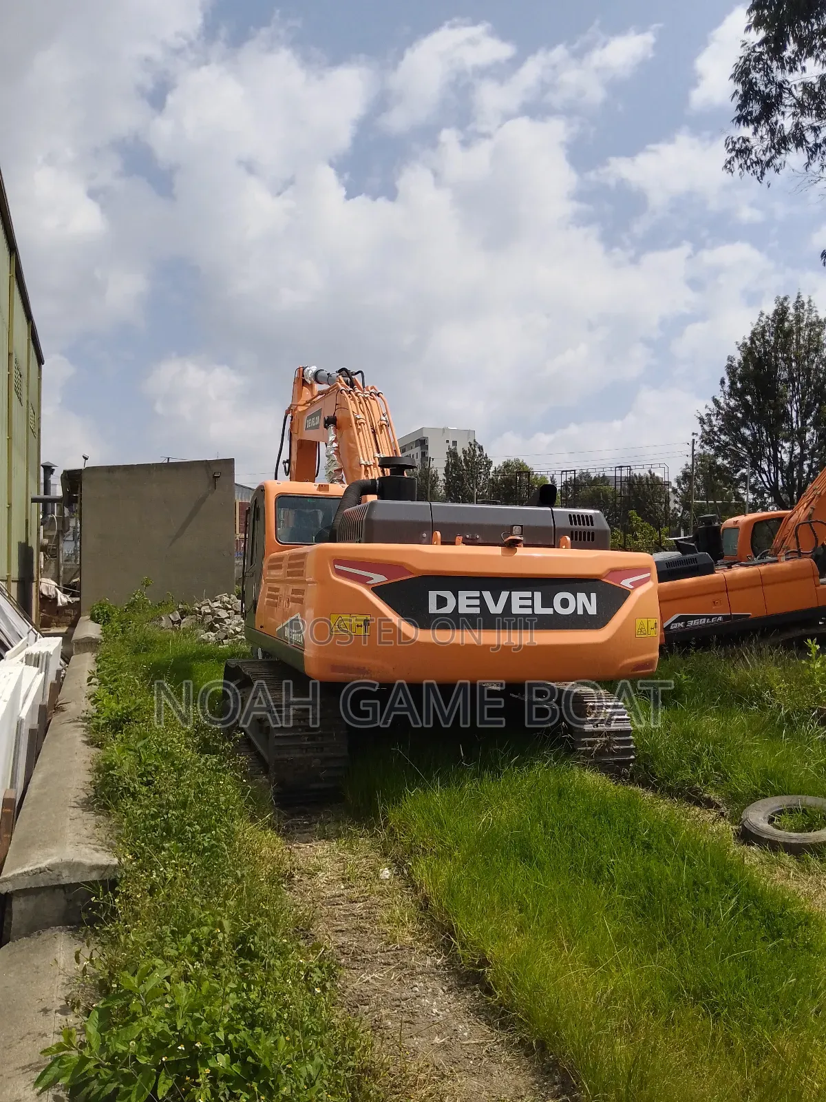 Excavator Develon Dx 360lca