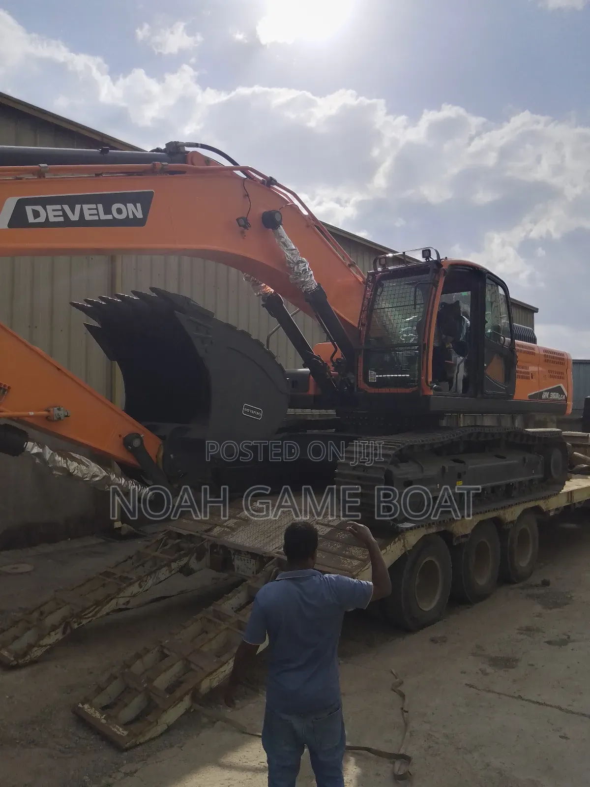 Excavator Develon Dx 360lca