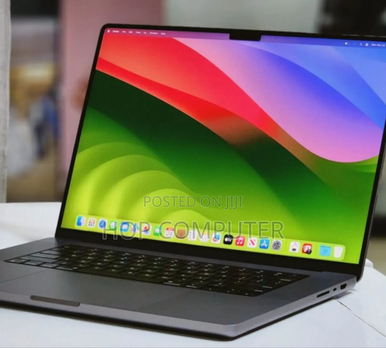 New Laptop Apple MacBook Pro M1 32GB Apple M1 Pro SSD 512GB