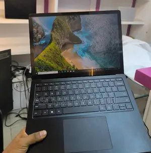 Photo - New Laptop Microsoft Surface 16GB Intel Core I7 SSD 256GB