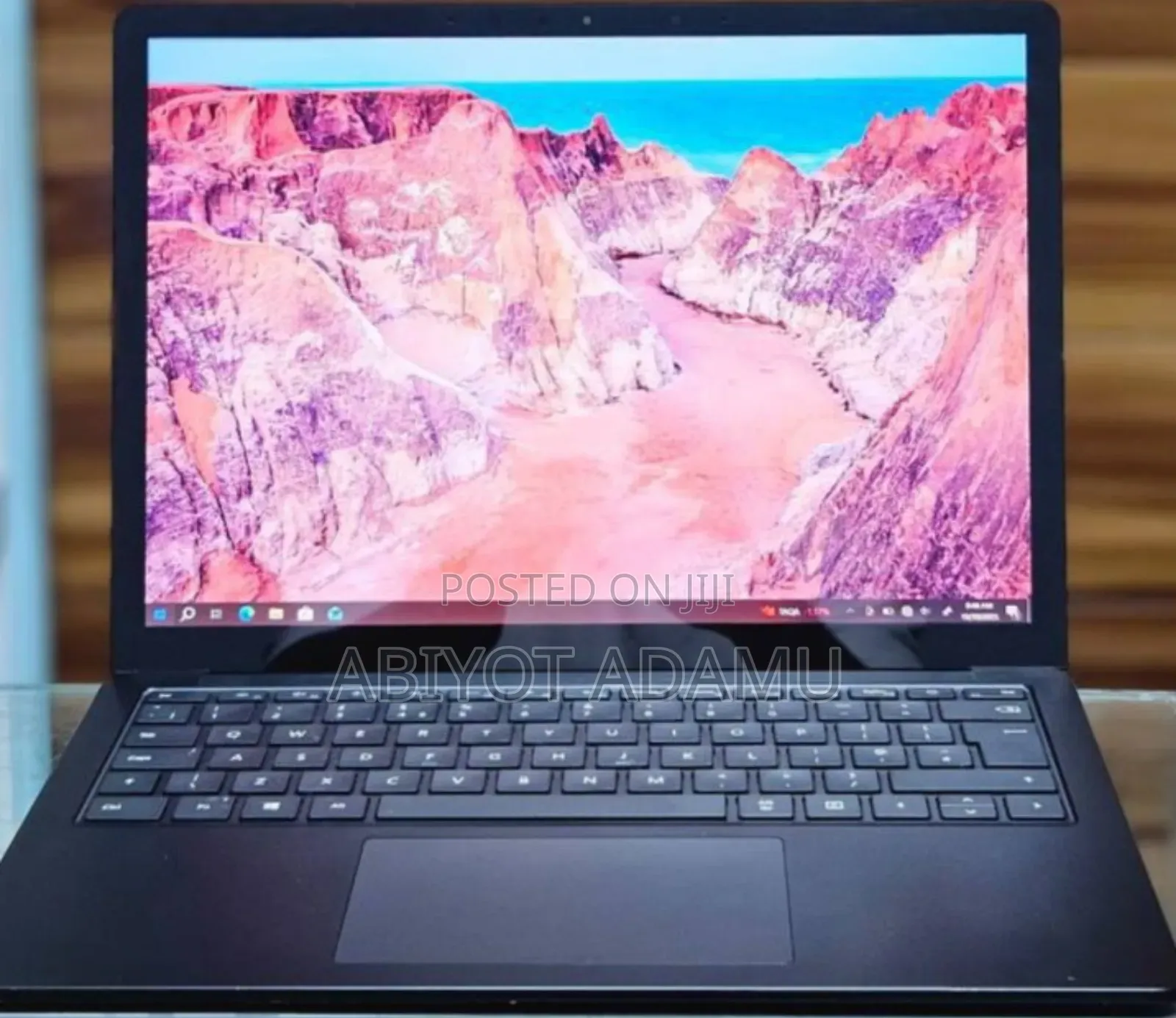 New Laptop Microsoft Surface 16GB Intel Core I7 SSD 512GB