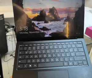 New Laptop Microsoft Surface 16GB Intel Core I7 SSD 512GB