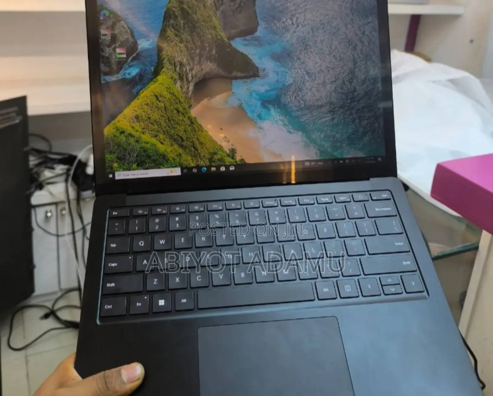 New Laptop Microsoft Surface 16GB Intel Core I7 SSD 512GB