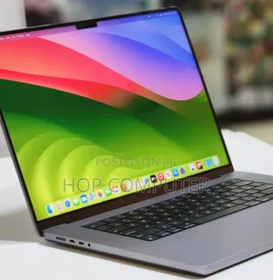 New Apple MacBook Pro 2023 M2 Max 14-Inch 32GB Apple M1 Max SSD 512GB