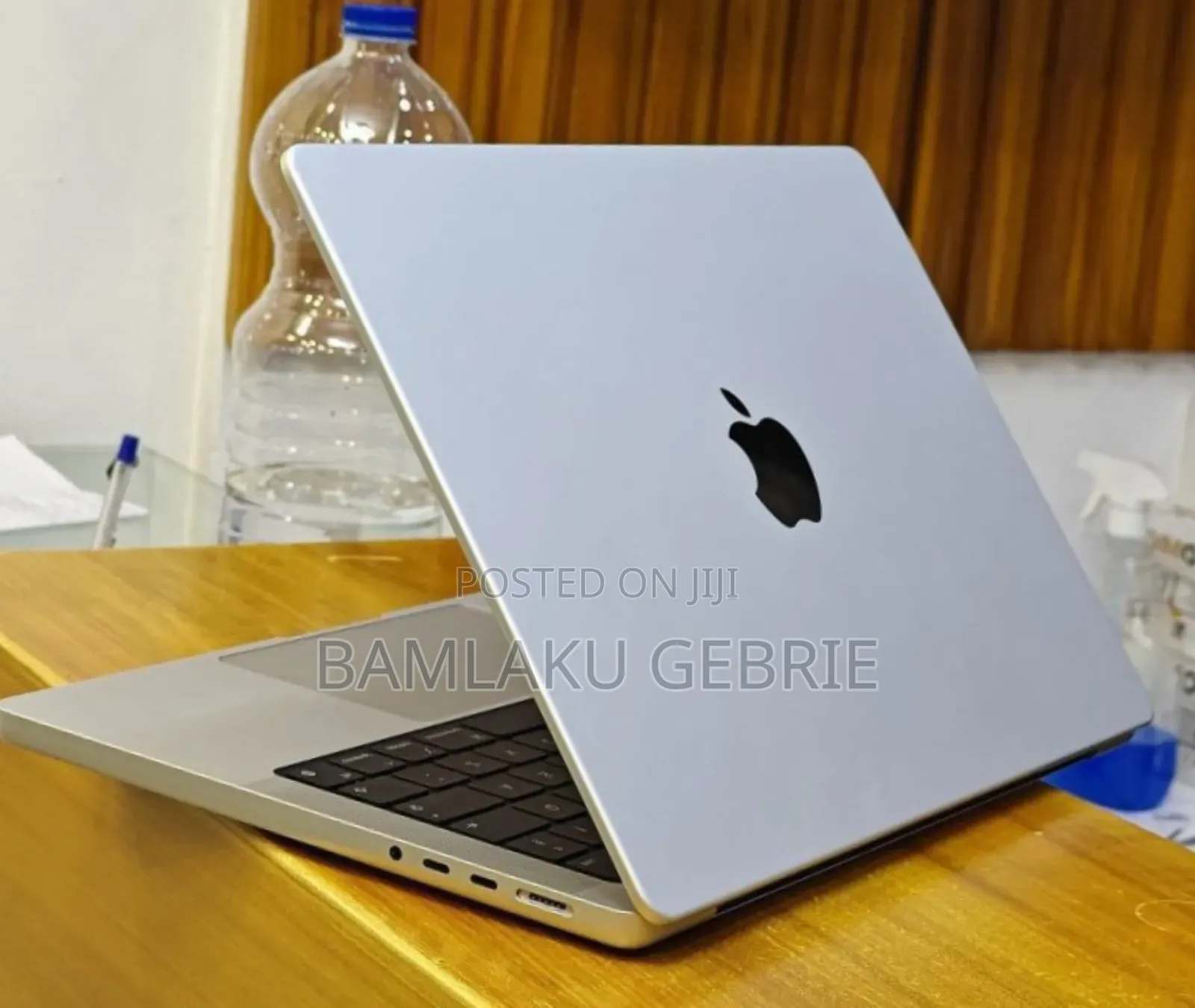 New Laptop Apple MacBook Pro M1 16GB Apple M1 Pro SSD 512GB