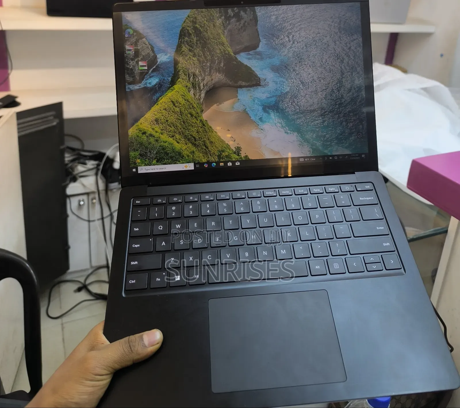 New Laptop Microsoft Surface Laptop 7 16GB Intel Core I7 SSD 256GB