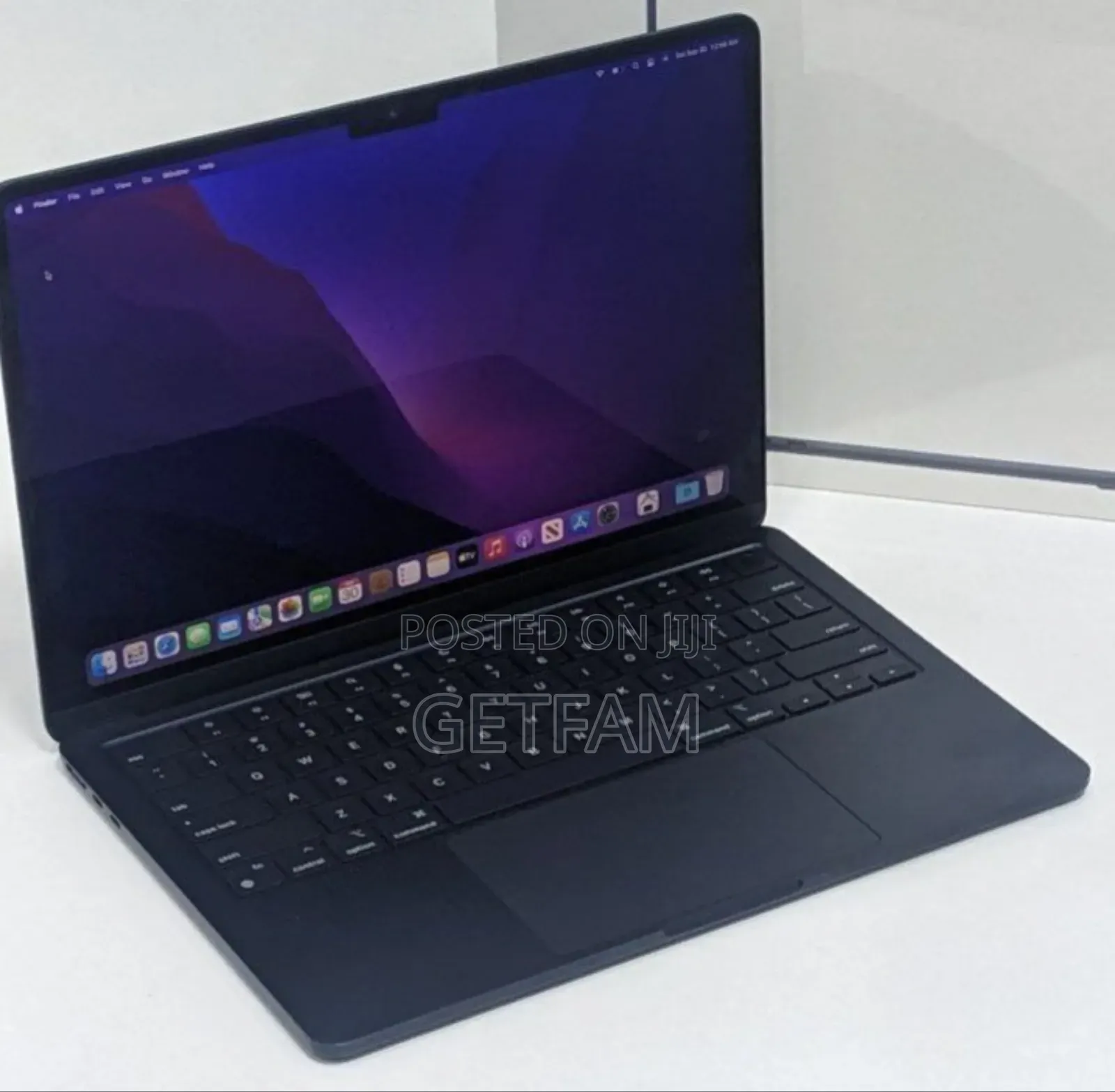 New Laptop Apple MacBook Air 2022 M2 8GB Intel Core M2 SSD 512GB