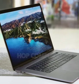 New Laptop Apple MacBook Pro 2017 16GB Intel Core I7 SSD 512GB
