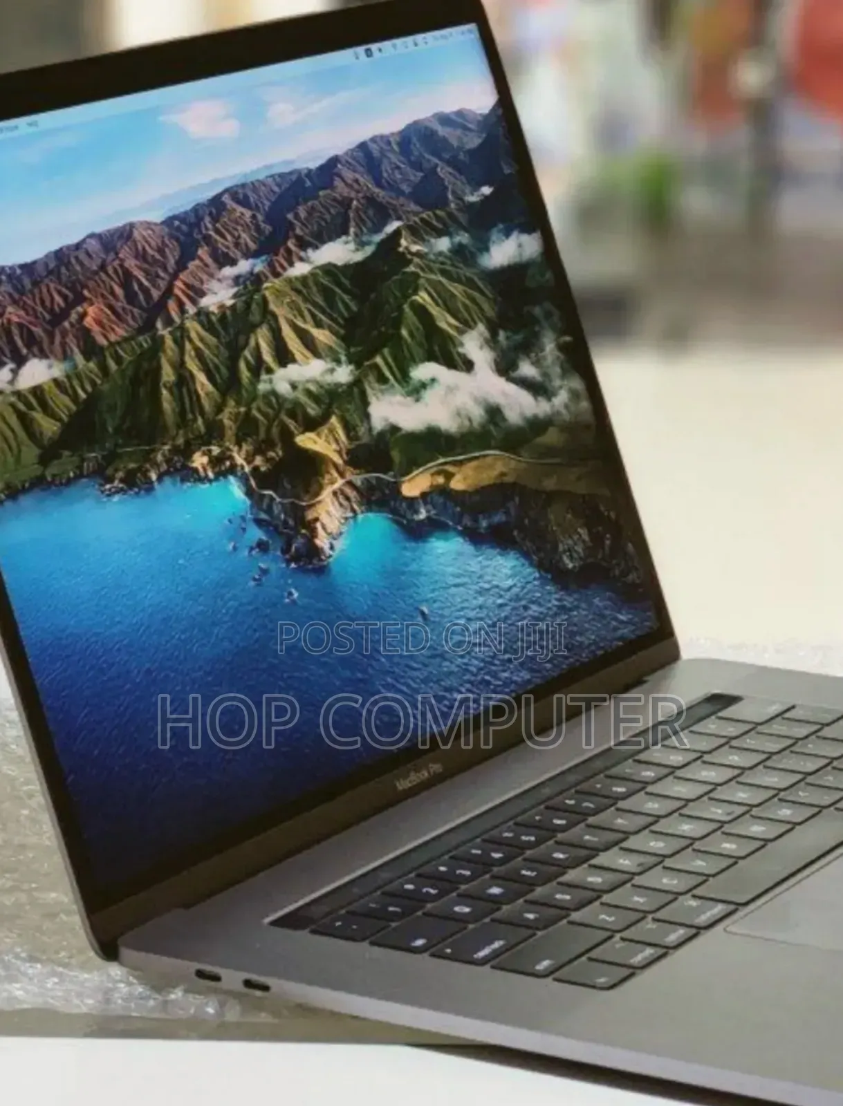 New Laptop Apple MacBook Pro 2017 16GB Intel Core I7 SSD 512GB