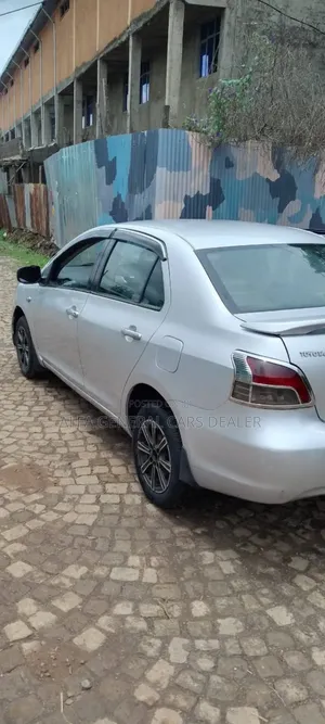 Toyota Yaris Sedan Automatic 2007 Silver